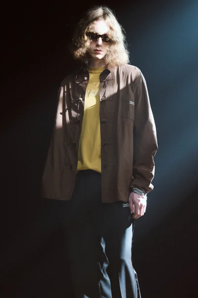 Look 9